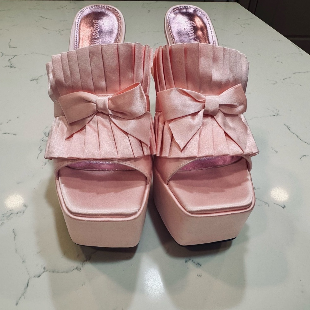 Sugar Thrillz Brand New Pink Platforms with Chunky Heel - Picture 6 of 15